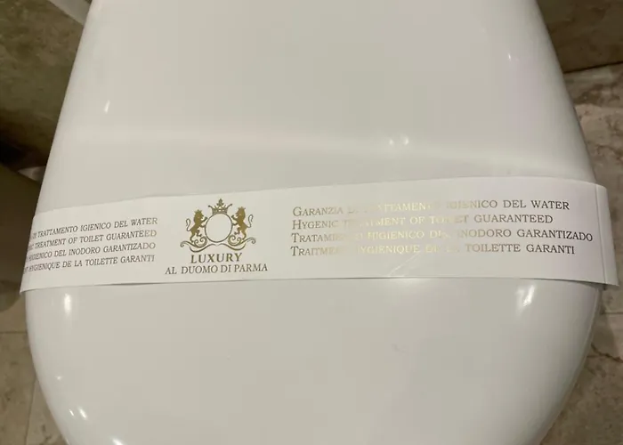 Apartment Luxury 4 Al Duomo Di Parma